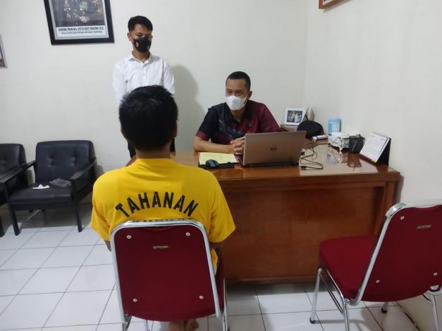 Nyantai di Warung Kopi, Bandar Togel Online Diciduk Polisi Rohul